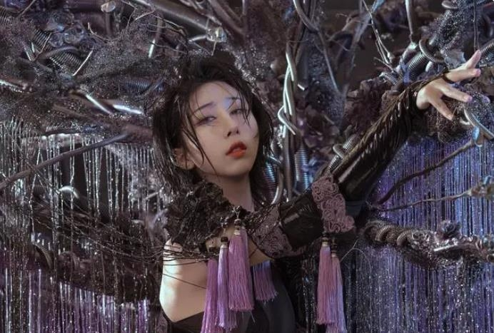 仙女下凡云溪溪，光芒所凝聚的化身图集-美学艺术库