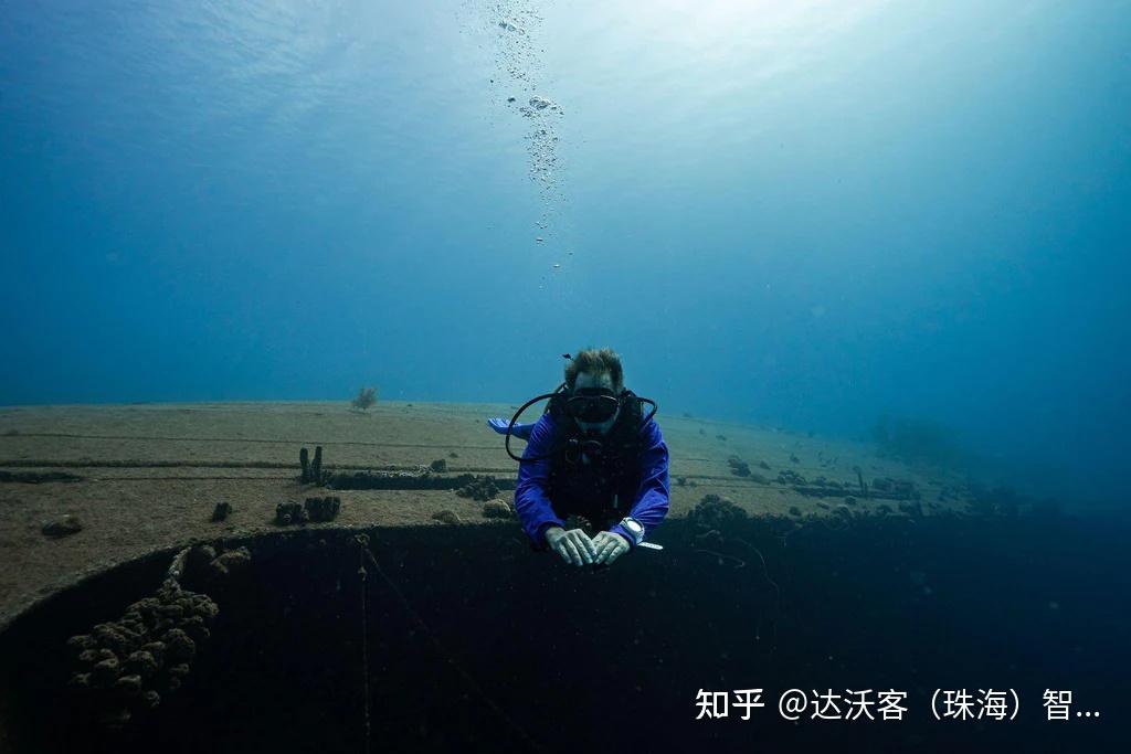 一位70岁的新手潜水员评测 DIVEVOLK SeaTouch 4 Max
