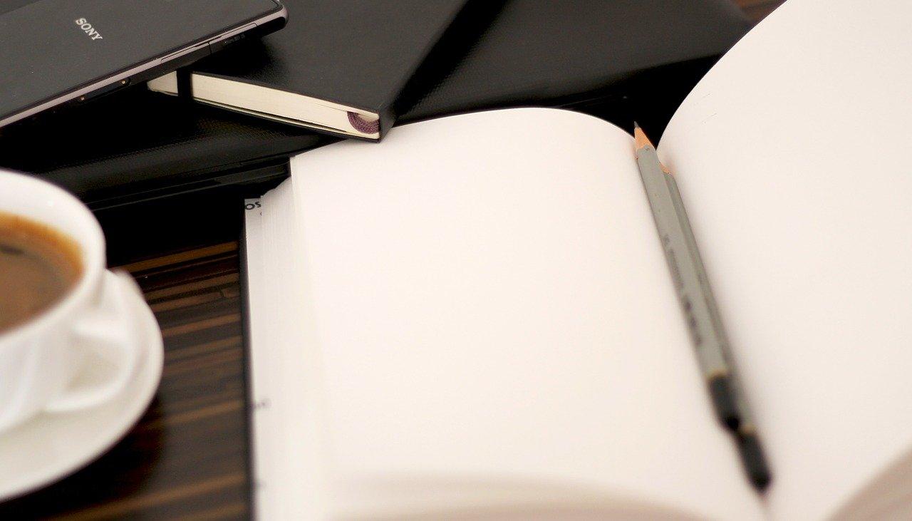 书桌用什么实木