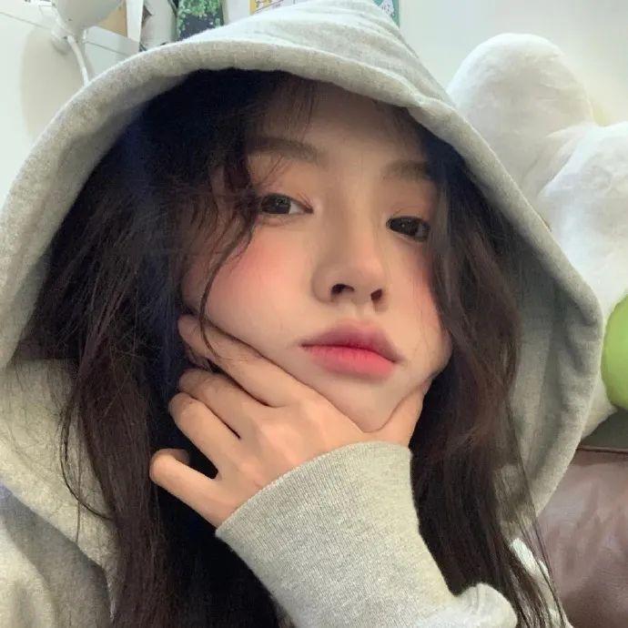 有没有一些又仙又飒的女生头像