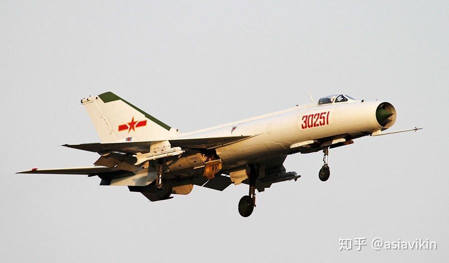 如何评价歼8系列战机?