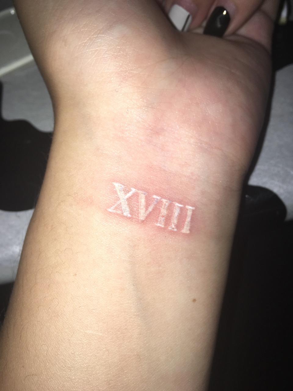 线岁香港艳星现下嫁山东农村曾不雅照片满天飞