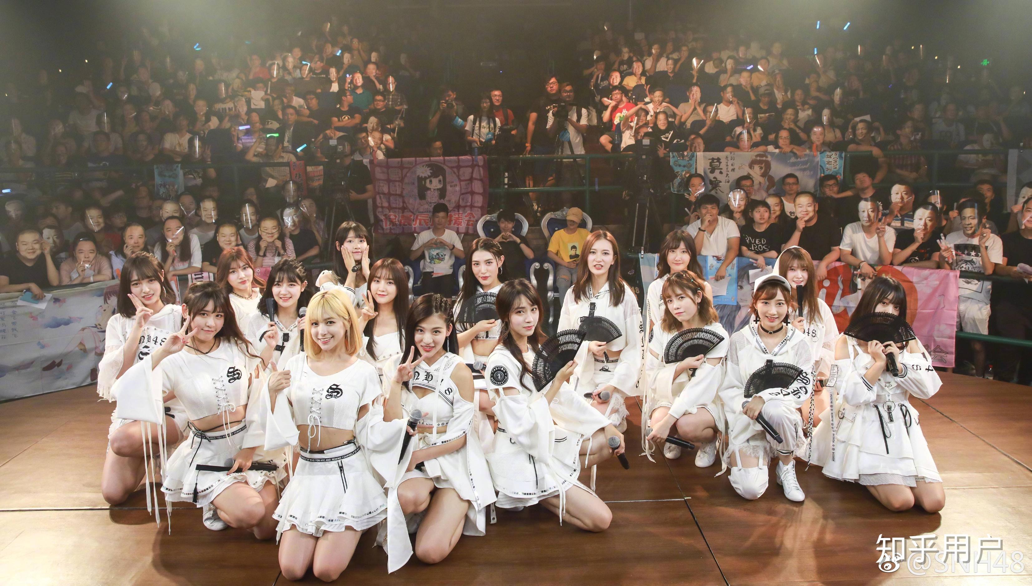 迄今为止你最喜欢的三套snh48服装部的公演服装是什么