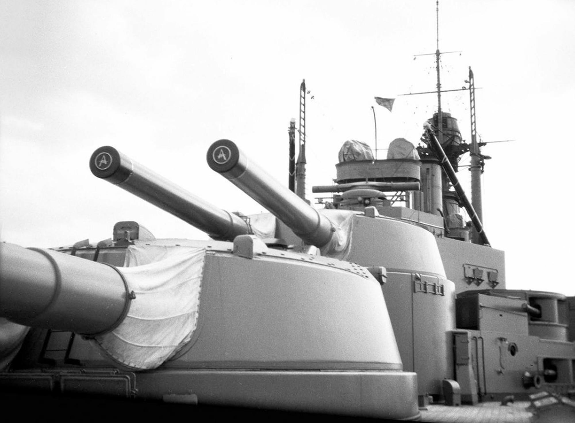 TMF155毫米舰炮图片