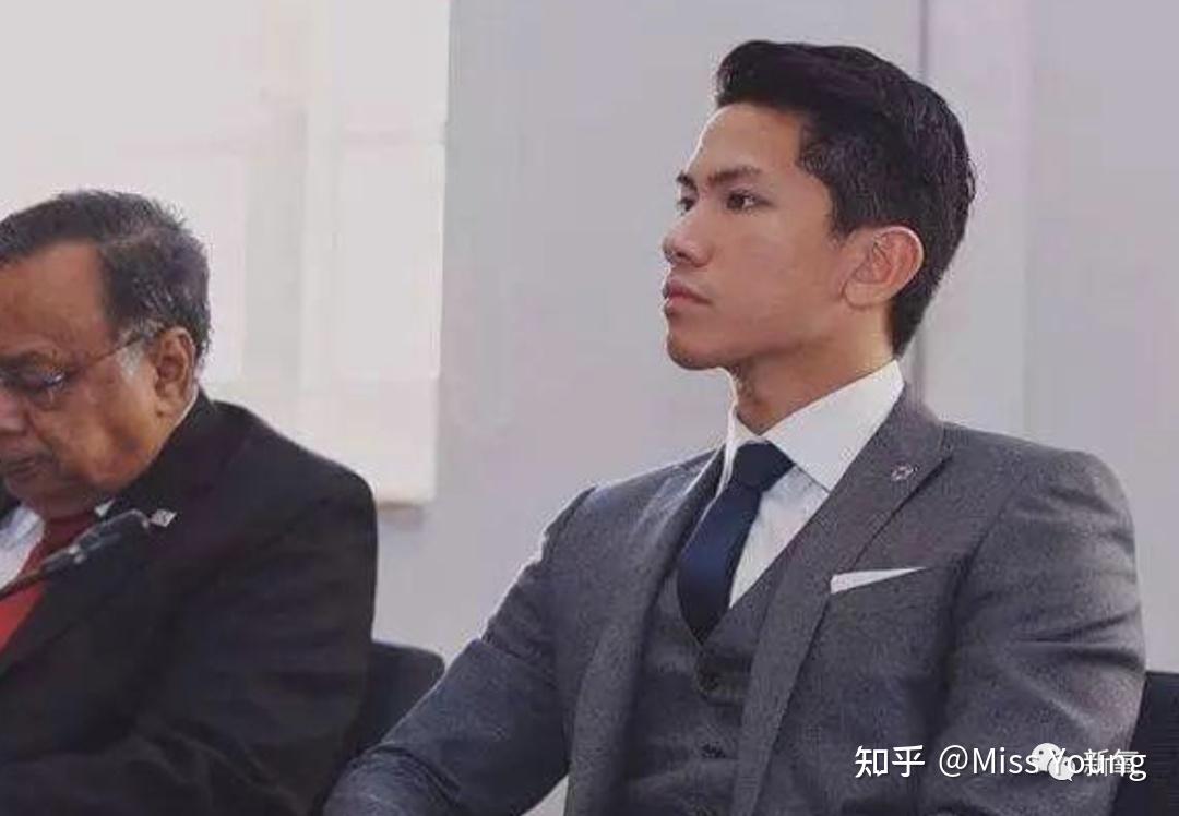 摩洛哥王子穆莱·哈桑拒绝被吻手的原因是什么? - 知乎