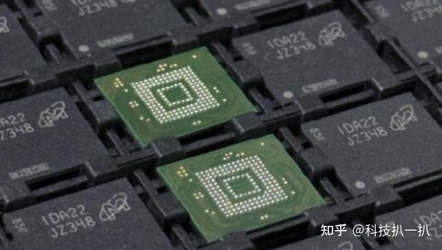 显卡价格一天一个价,普通人的电脑自由正在被AI偷走?