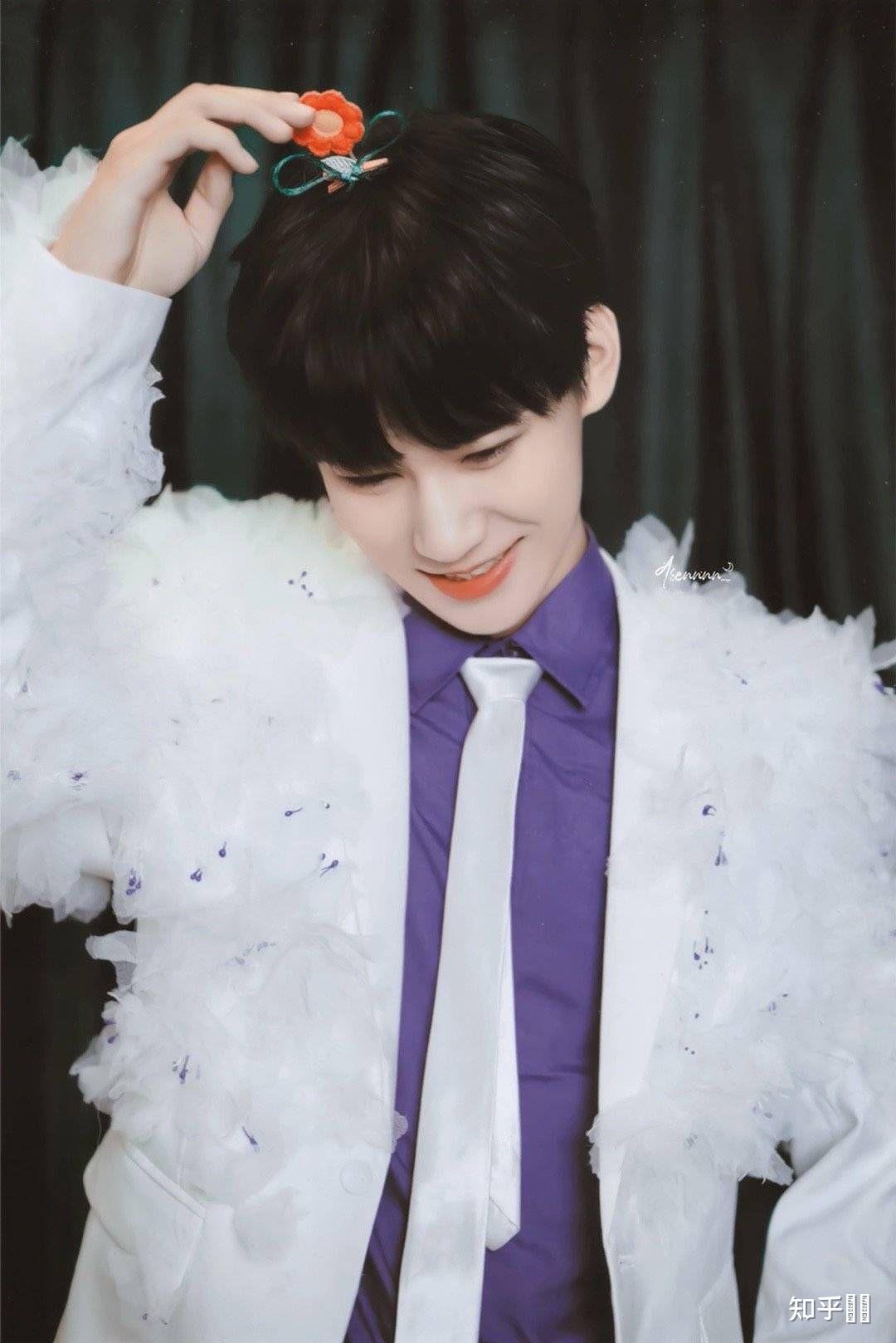 你们粉上张真源的心路历程是什么