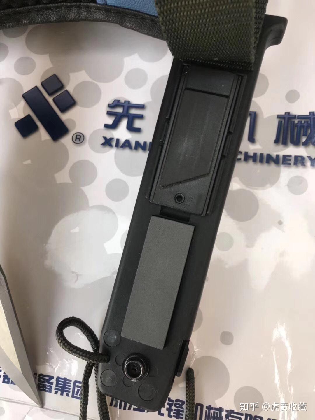 中国解放军99式伞兵刀【图片实拍】 - 知乎