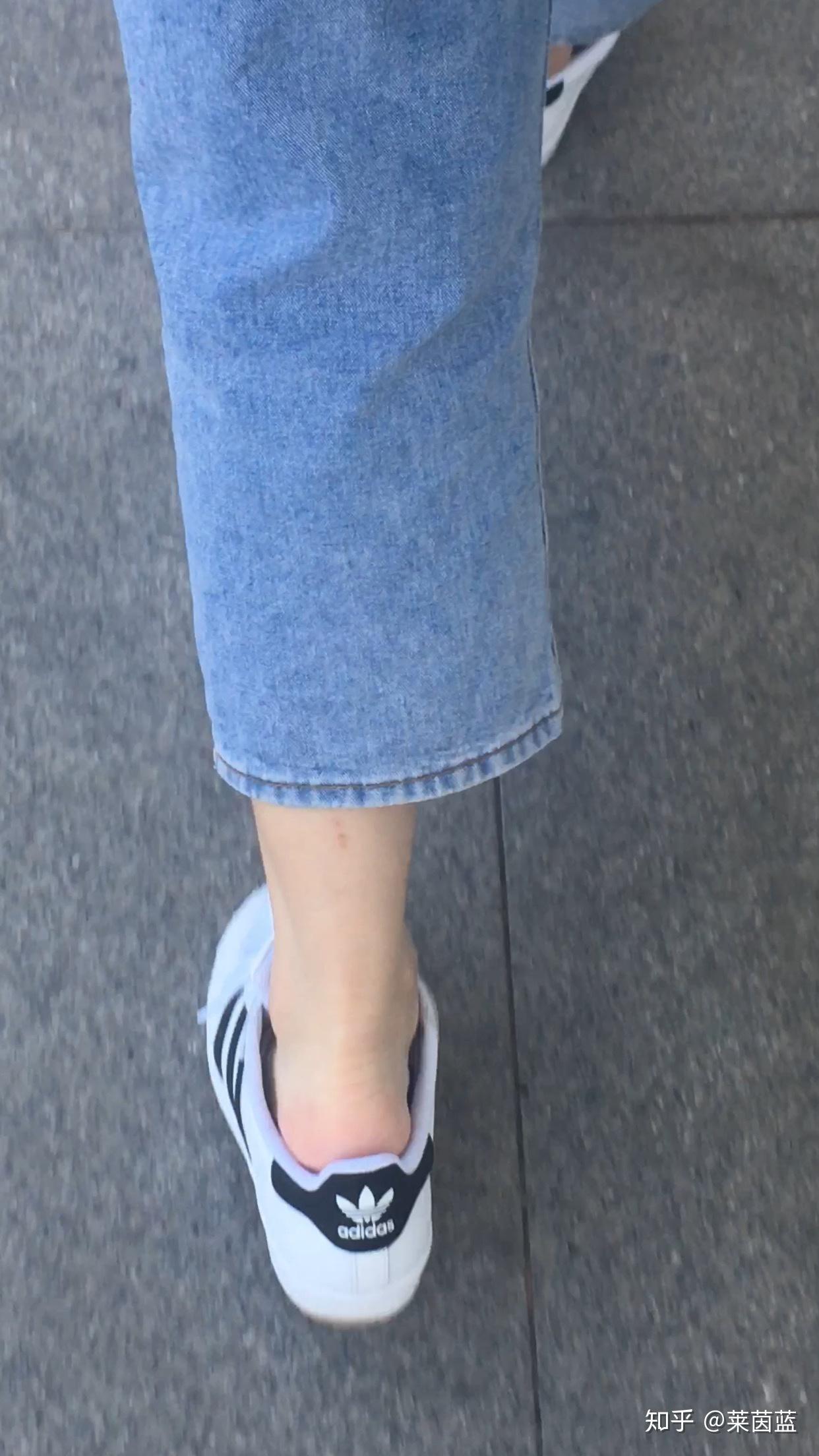 穿运动鞋时穿袜子好还是不穿袜子好