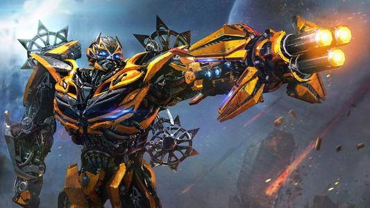 的男主角,著名汽车人 [1],可变形为大众甲壳虫/雪佛兰科迈罗跑车