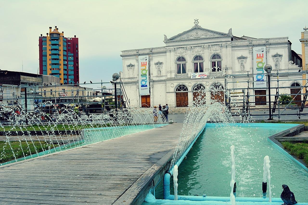 4. 高端商务聚集