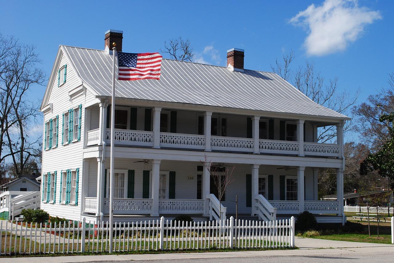 3. 加州海滨房产