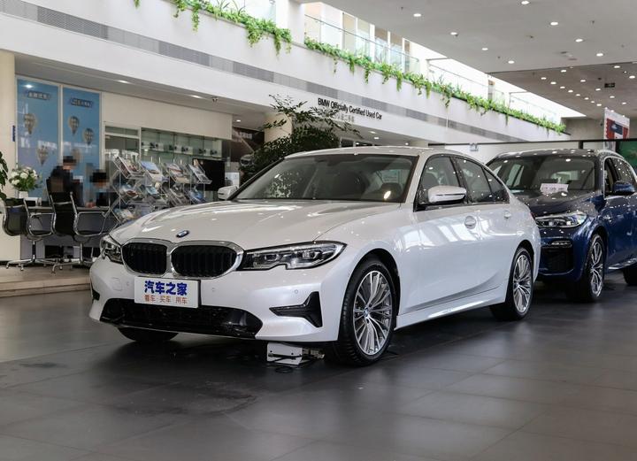 同样选低配，宝马3系和奥迪A4L，哪个性价比更高？ - 知乎