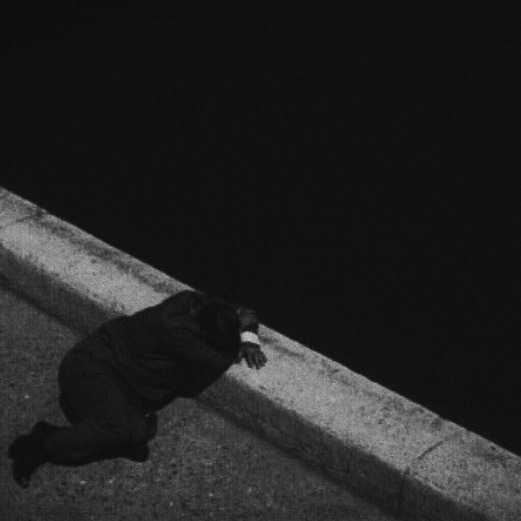 请问有没有比较丧的壁纸我没有抑郁症就是比较喜欢这种