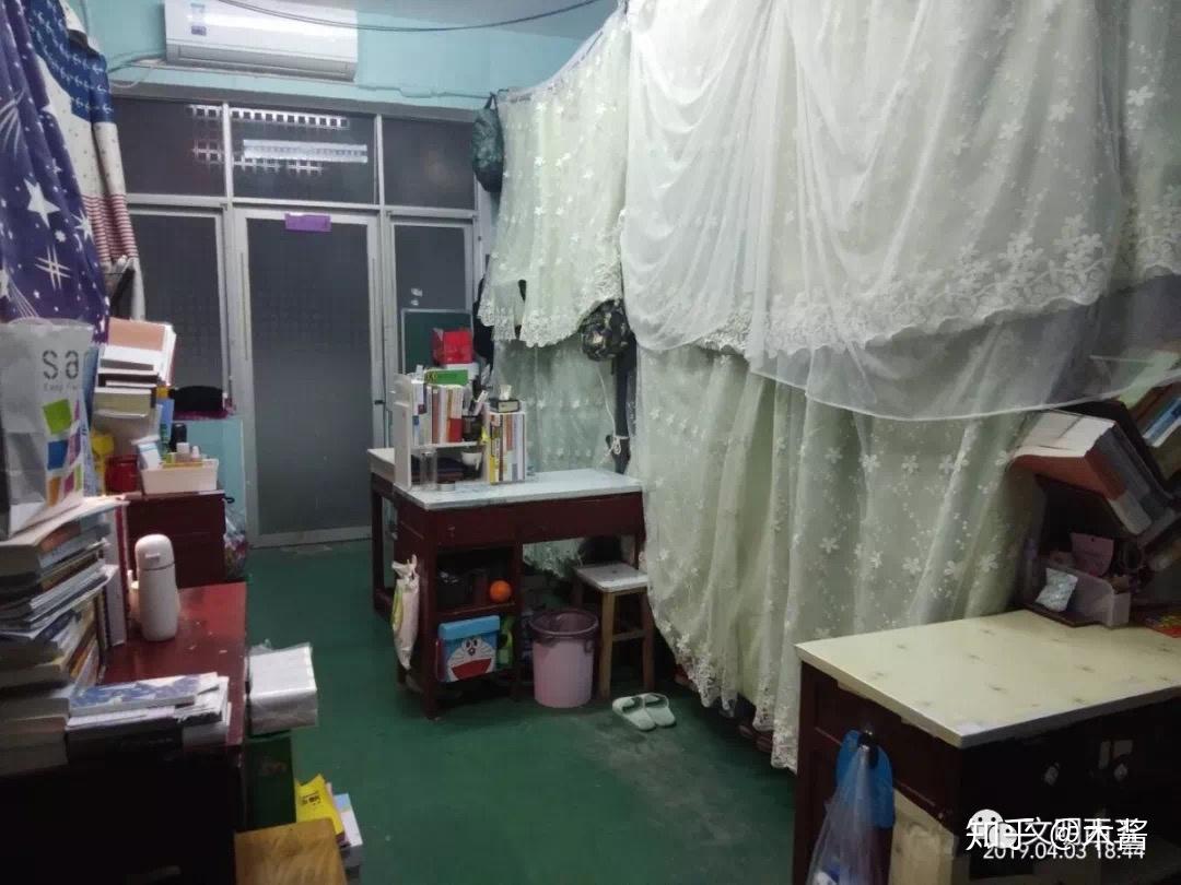 湖南涉外经济学院西五宿舍楼怎么样啊我是新生被分配在西五宿舍楼的五