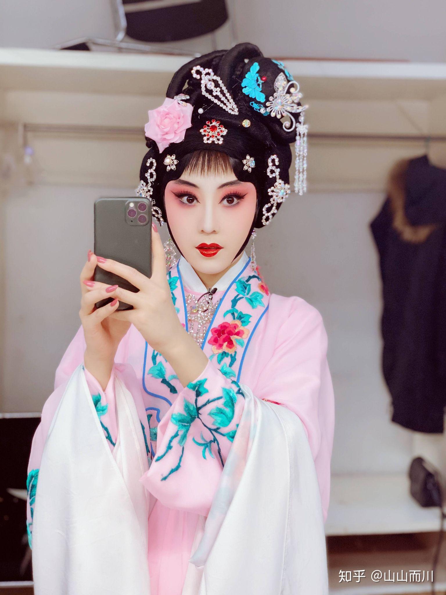 如何看待京剧演员王梦婷