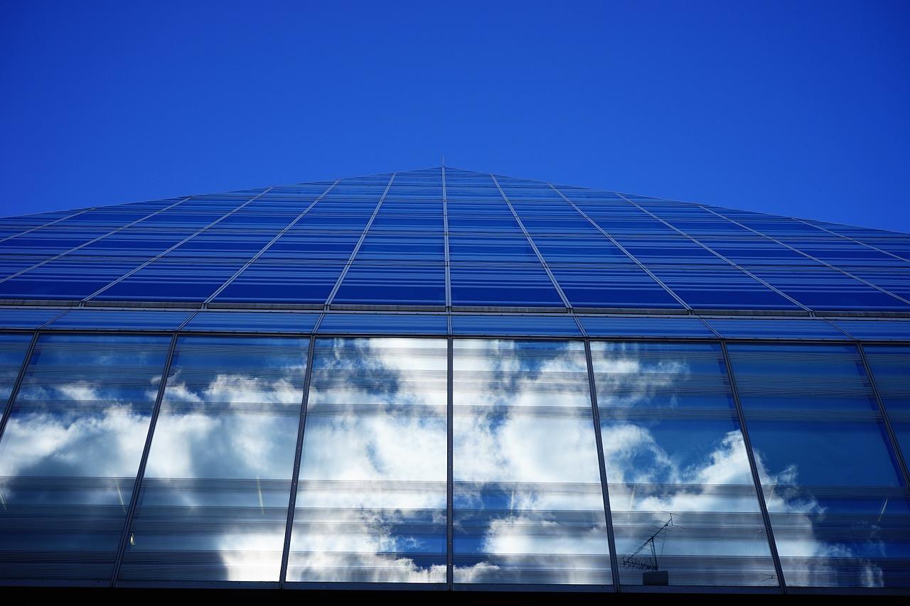 2. 钢化玻璃优势