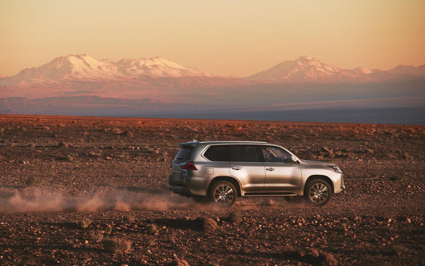 陆地霸主”雷克萨斯LX570，到底有什么不同？ - 知乎