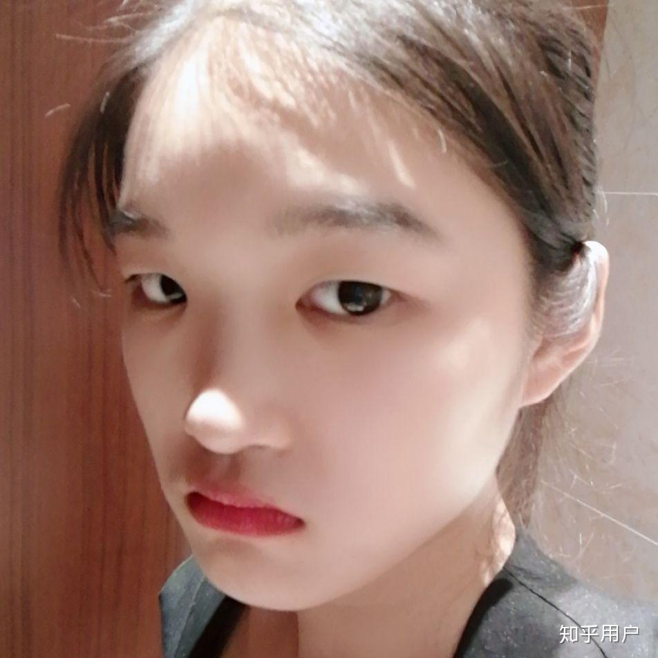 女孩子塌鼻梁(山根低)是怎样的体验?