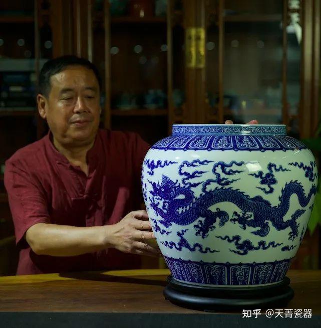 天菁瓷器：神龙抬首，缸载福运！【皇家大龙缸】 - 知乎