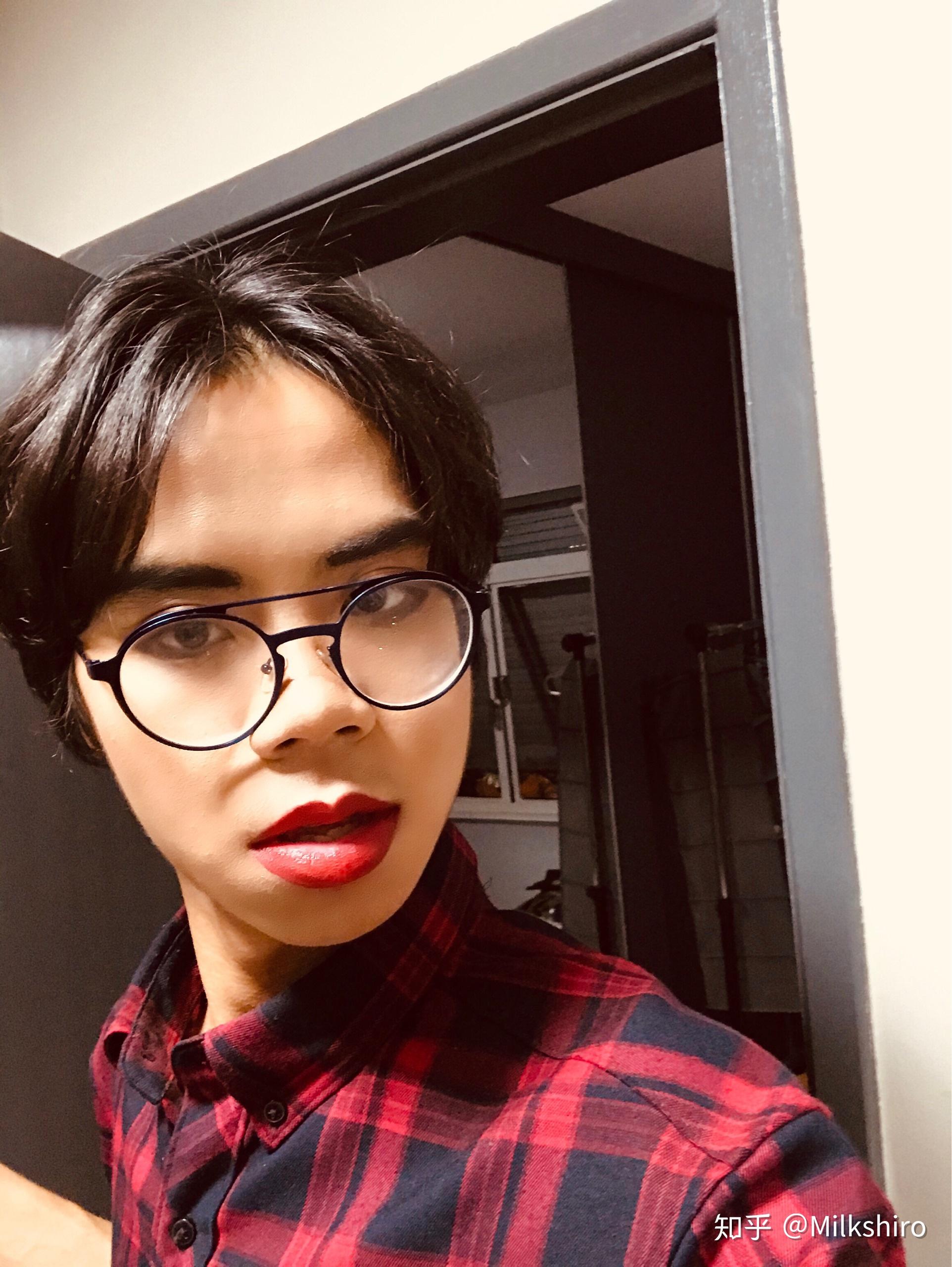 男生涂口红是一种什么感觉