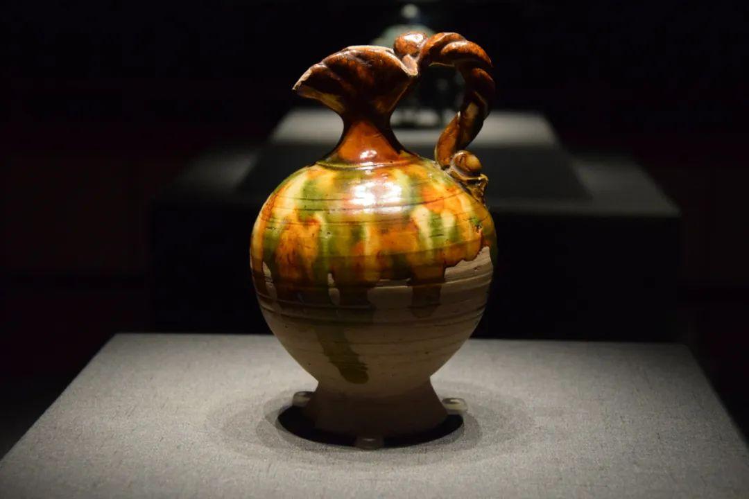 和】中国古玩 唐物 遼三彩 練上小壺 唐三彩