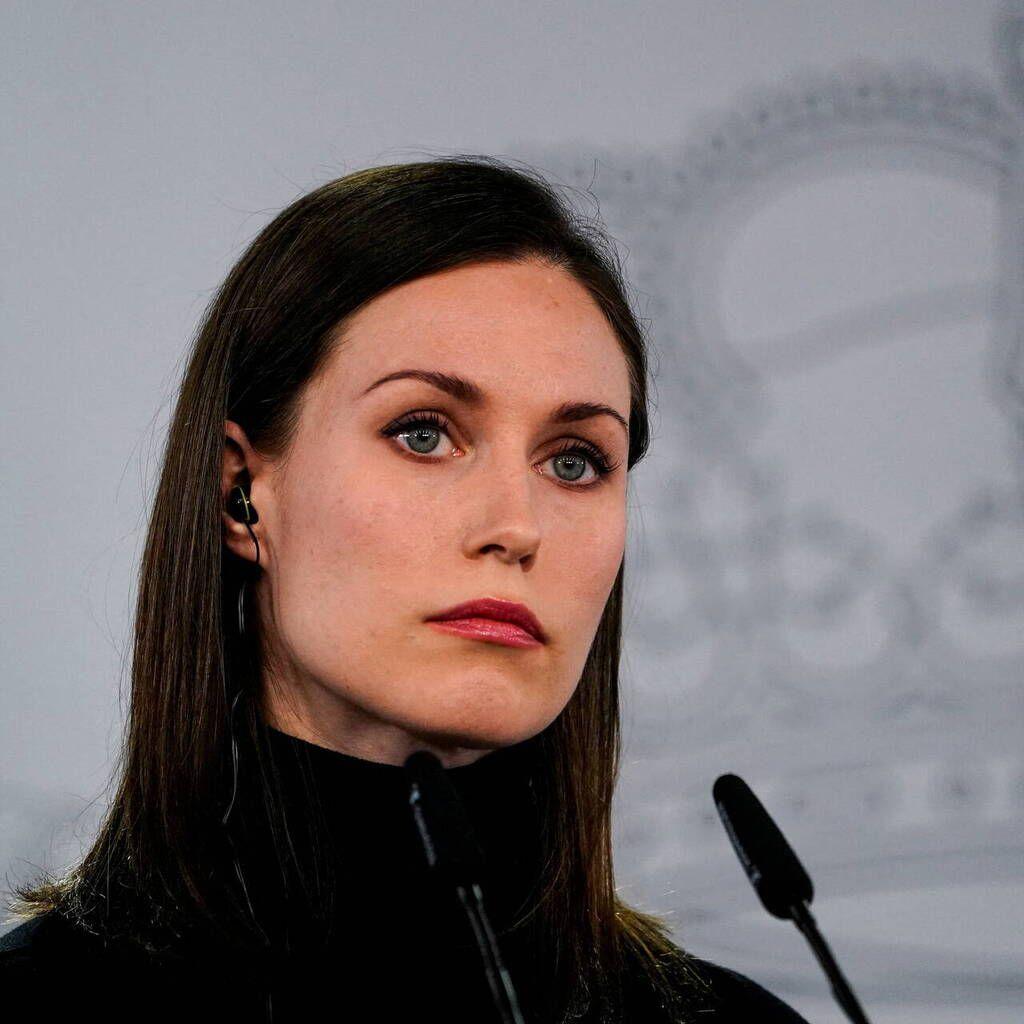 芬兰女总理马林在其总理官邸传出两名女子不雅照该事件对她的政治生涯