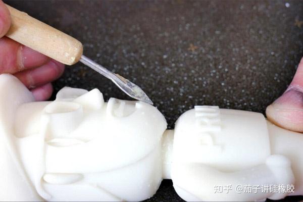 适合翻模新手入门学习的硅胶模具制作教程 - 知乎