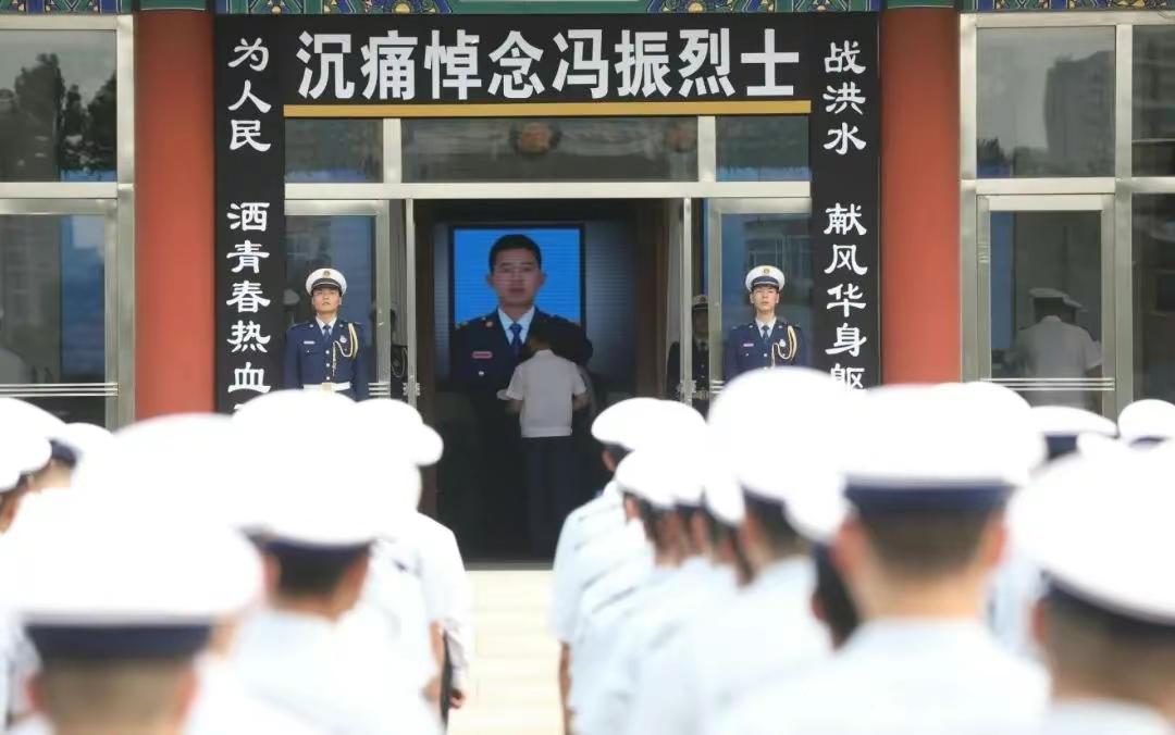 今天全国都在送洪水救人牺牲冯振烈士回家，明知不可为而为之致敬 - 知乎