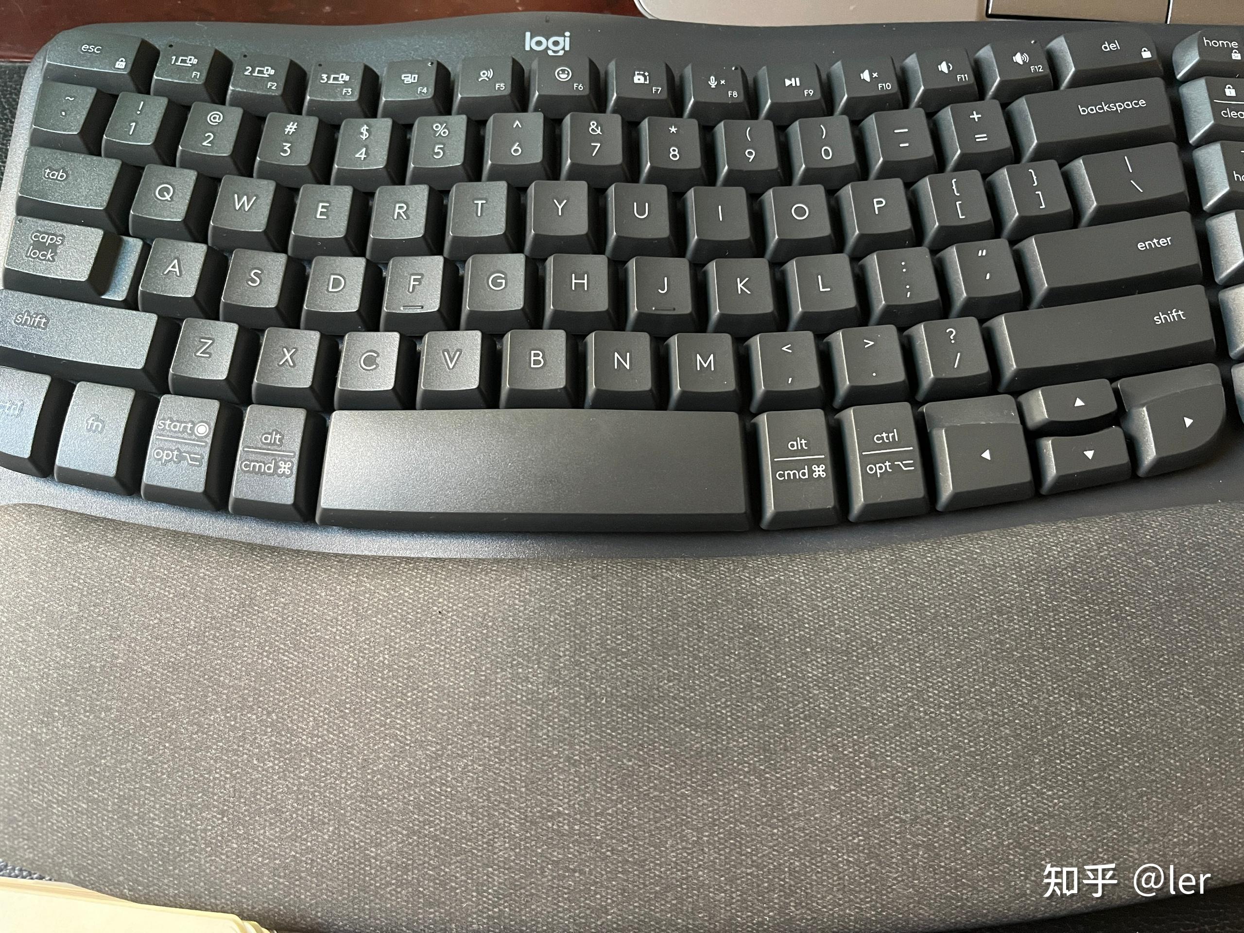 罗技推出 Wave Keys 人体工学键盘，该键盘都有哪些亮点设计？ - 知乎