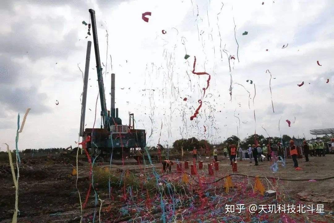 工地常见打桩方式和智能打桩机系统介绍 - 知乎