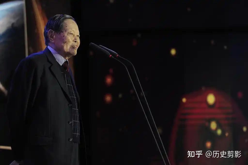 巨星陨落,杨振宁珍贵老照片 - 知乎