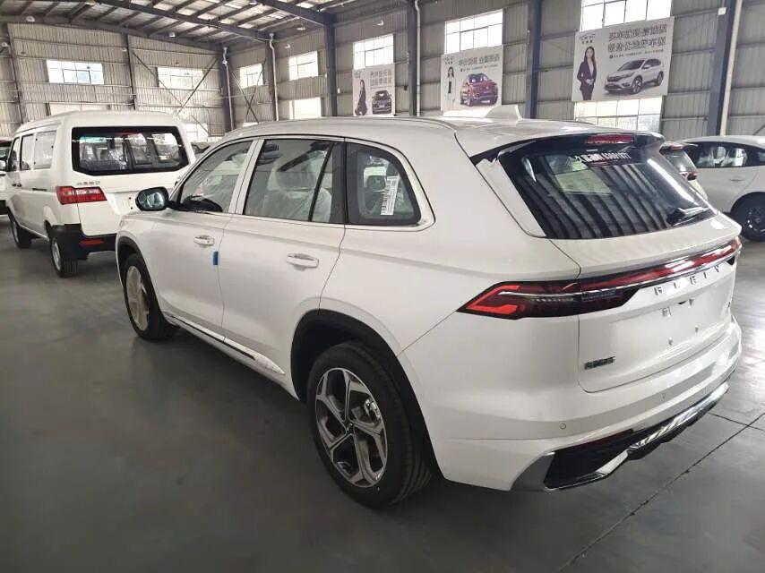 两台包牌过户2.0T吉利星越L 指导价14.77万,现在包牌过户10.88万 - 知乎