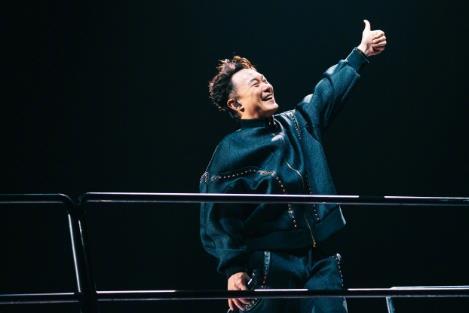 陈奕迅举行完100场演唱会后,他突然致歉!演唱会调整影响有多大