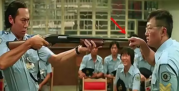 如果用手指堵住枪口，真的无法开枪吗？外国人亲自做了个测试 - 知乎