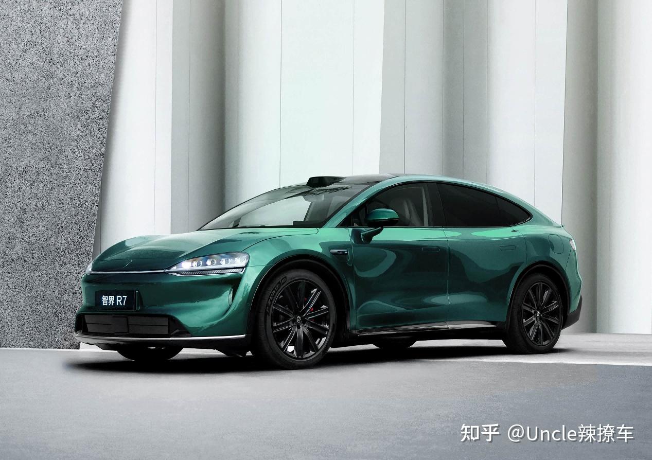 皆碑:智界R7参数战神,“喜提BUG”实录