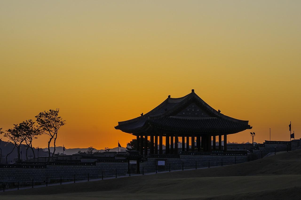 3. 中心繁华配套