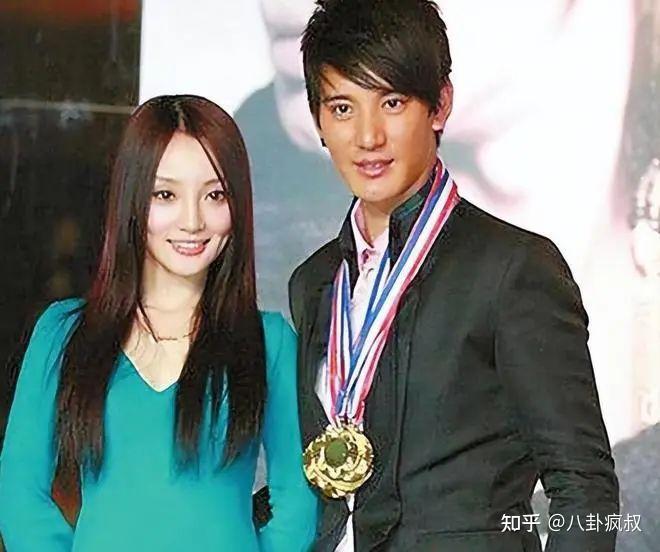 你感觉李小璐是爱上了pgone还是只是寻求性刺激玩玩?