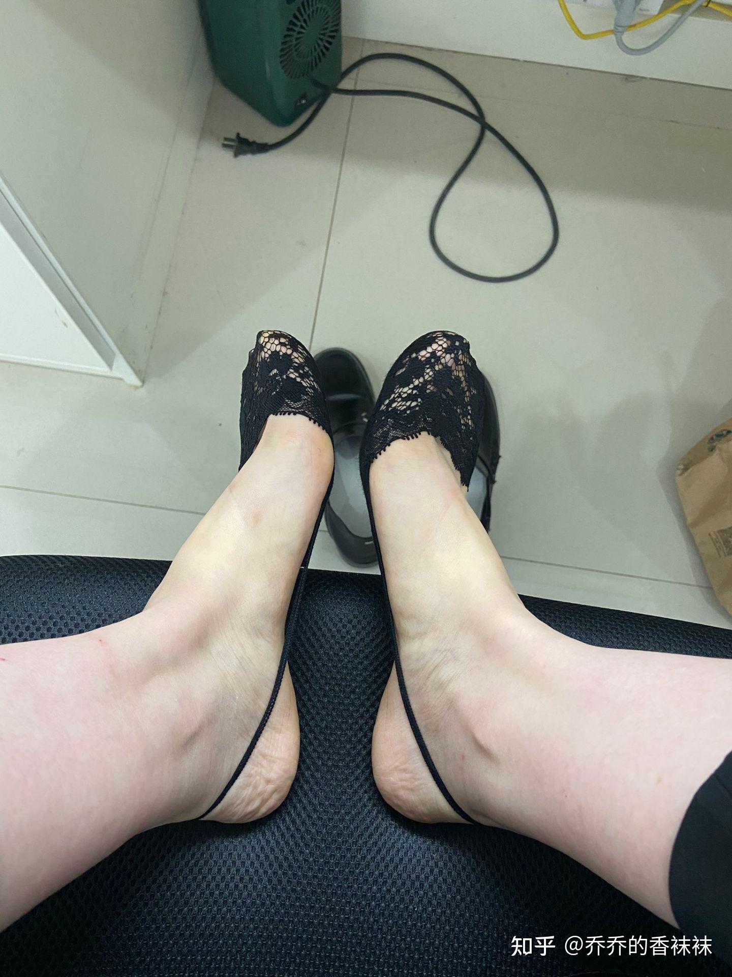 袜子穿一天老是漏脚趾头,有什么好办法?