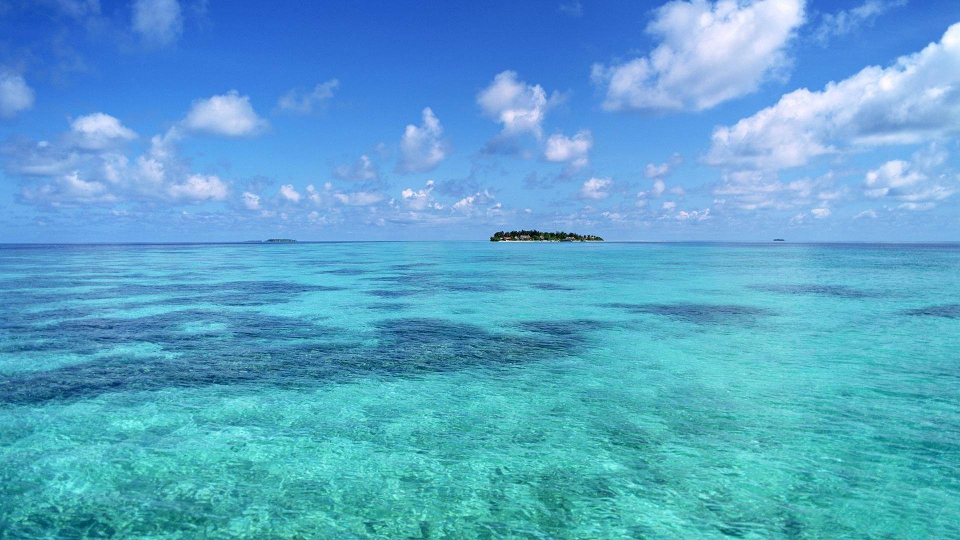有没有浩瀚大海中一座孤岛或者是海角的一颗孤星这种意境的图片?