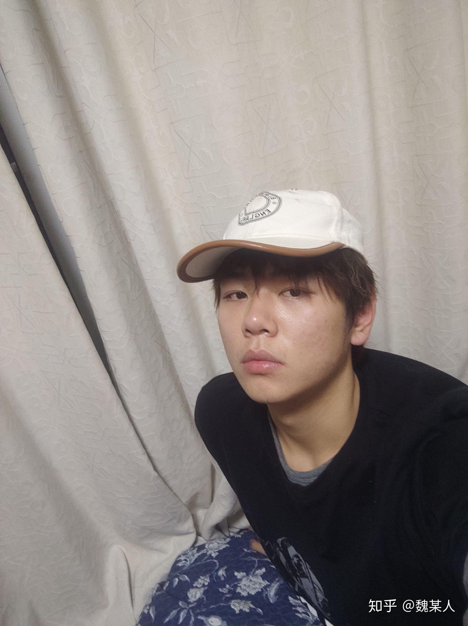 别人说我长得好看可我觉得我真的觉得自己长得很丑到底是为什么呢