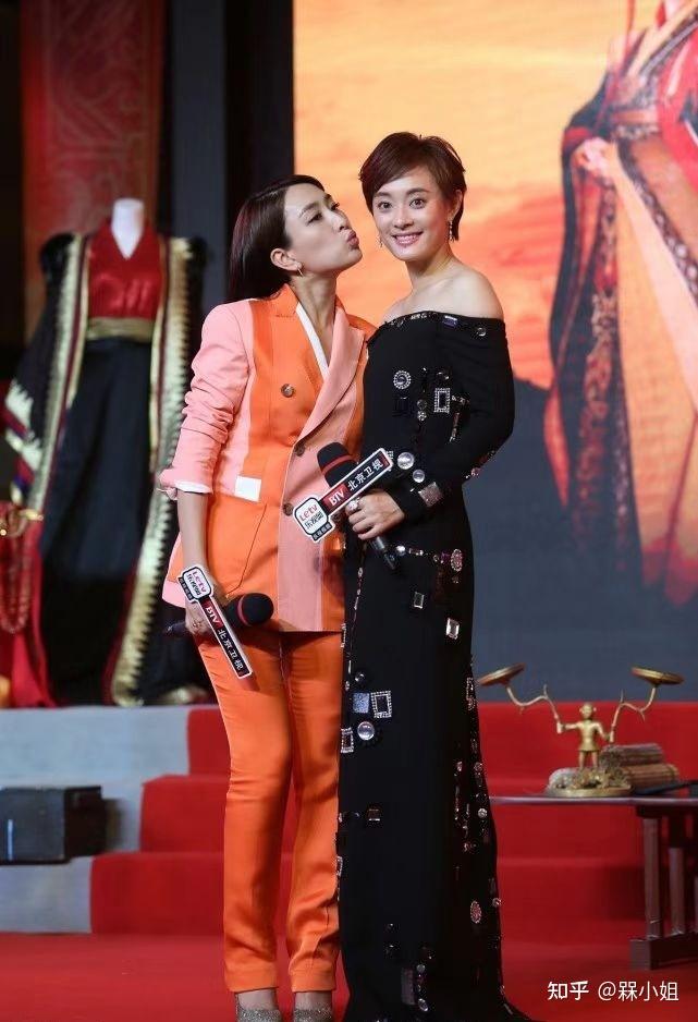 如何评价蒋勤勤和孙俪的颜值