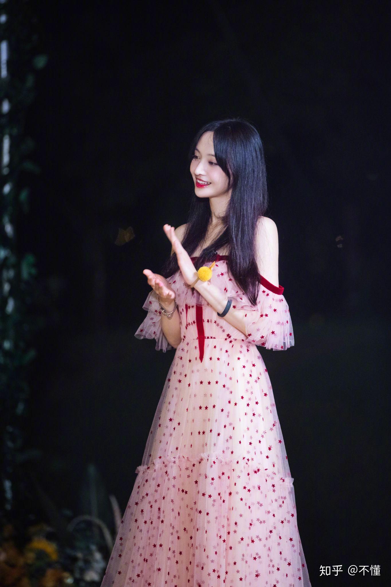 郑爽有哪些出圈神图? - 知乎