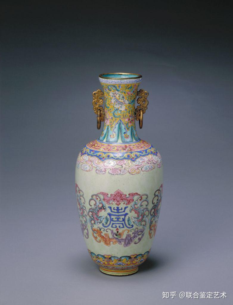 旧家蔵出『清 琺瑯彩纏枝蓮開窗塗金鏤空龍紋六方