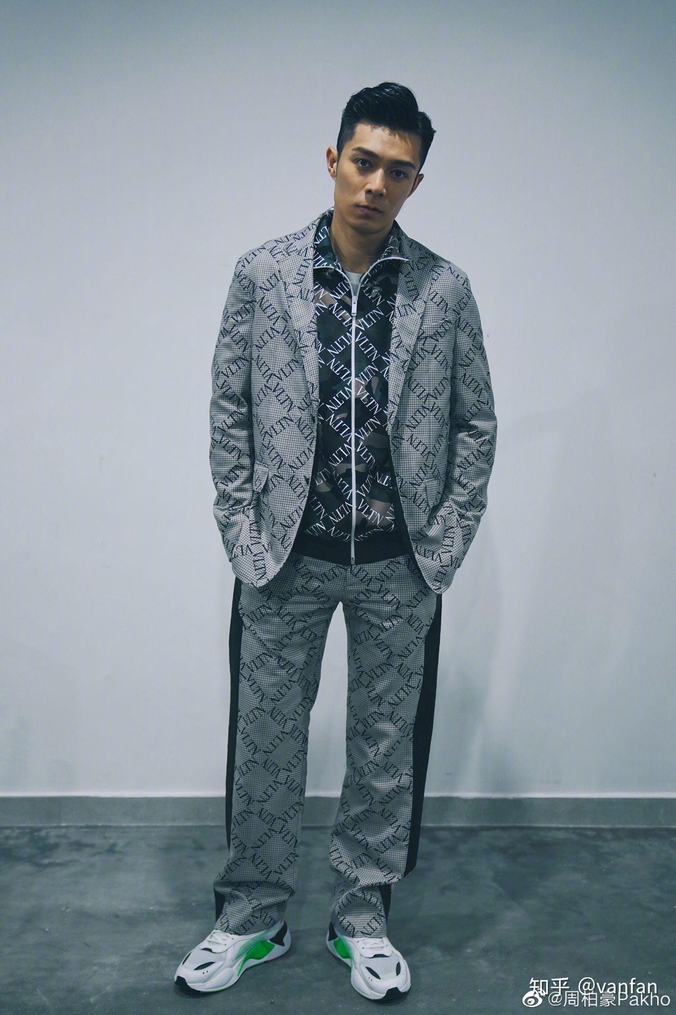 如何评价周柏豪的颜