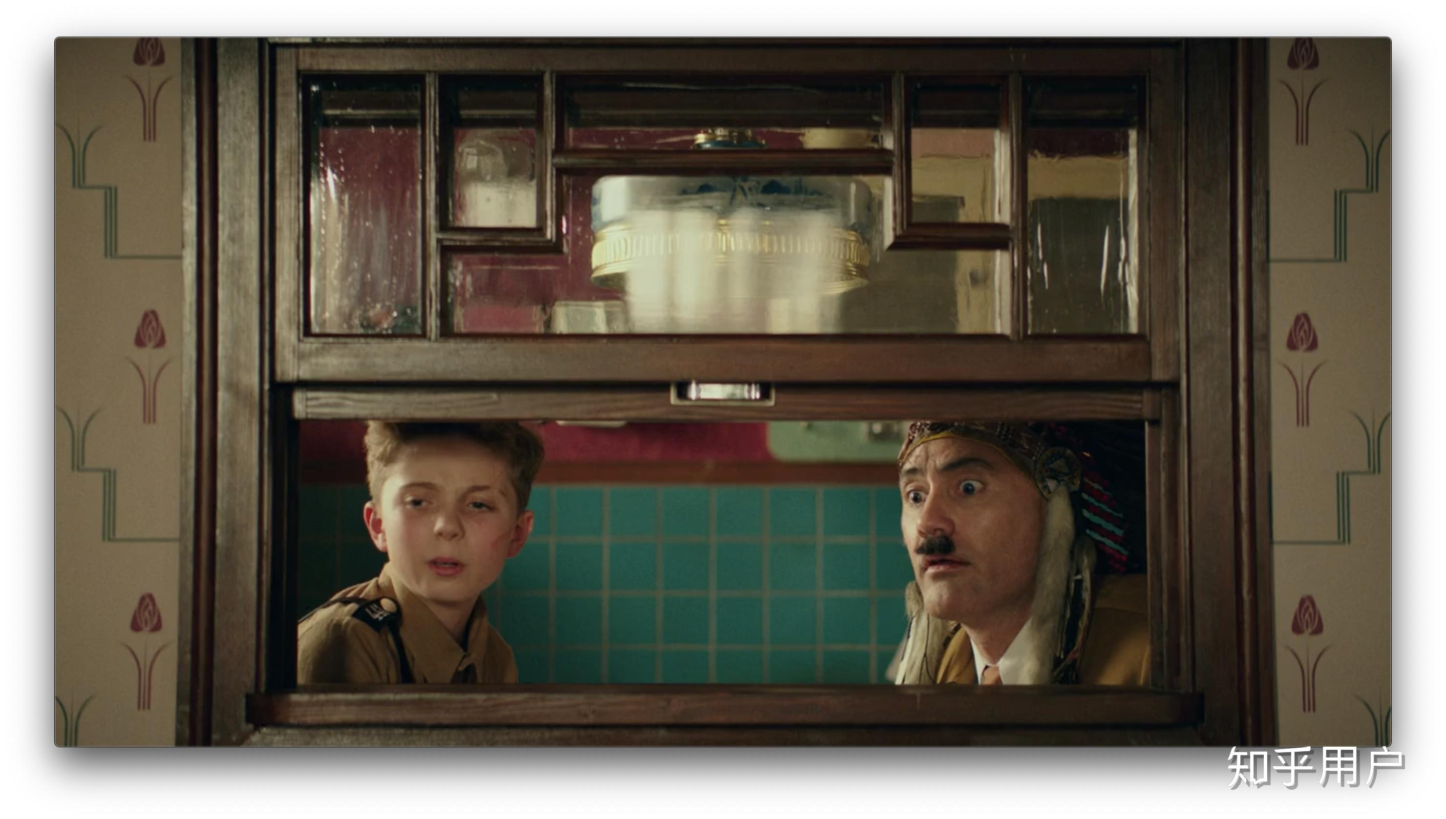 乔乔的异想世界中包含多少暗示史实的情节