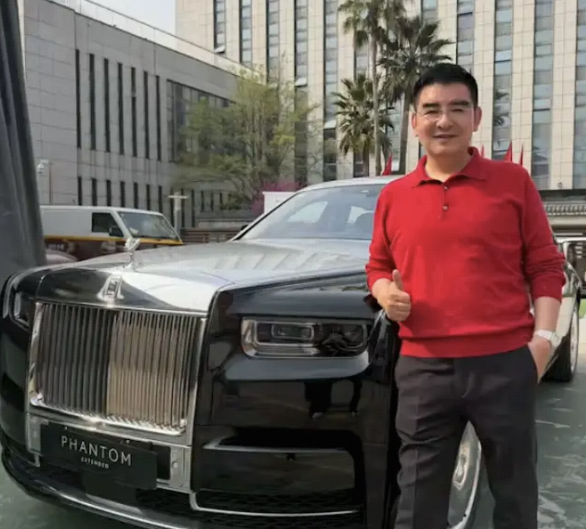 陈光标要送1300万元劳斯莱斯，张雪拟转售捐公益，陈光标先反对后支持，这波谁赢了？附条件赠与算赠予吗？