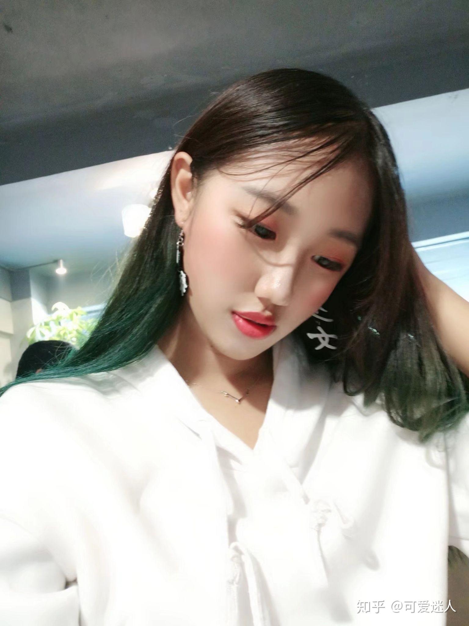 目前大一如何提高女生气质在b站小红书看了许多提高衣品如何化妆的