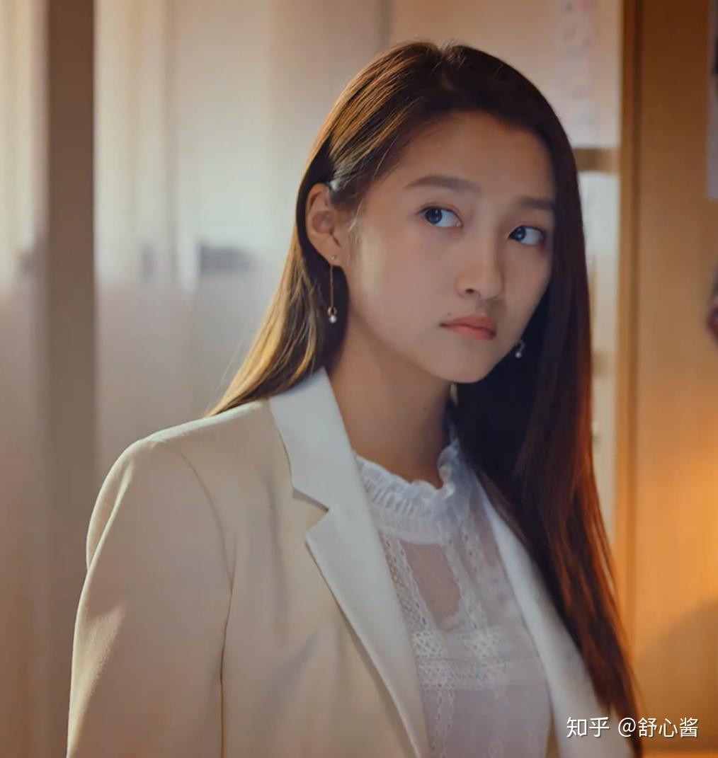 如何评价关晓彤新剧《二十不惑》? - 知乎