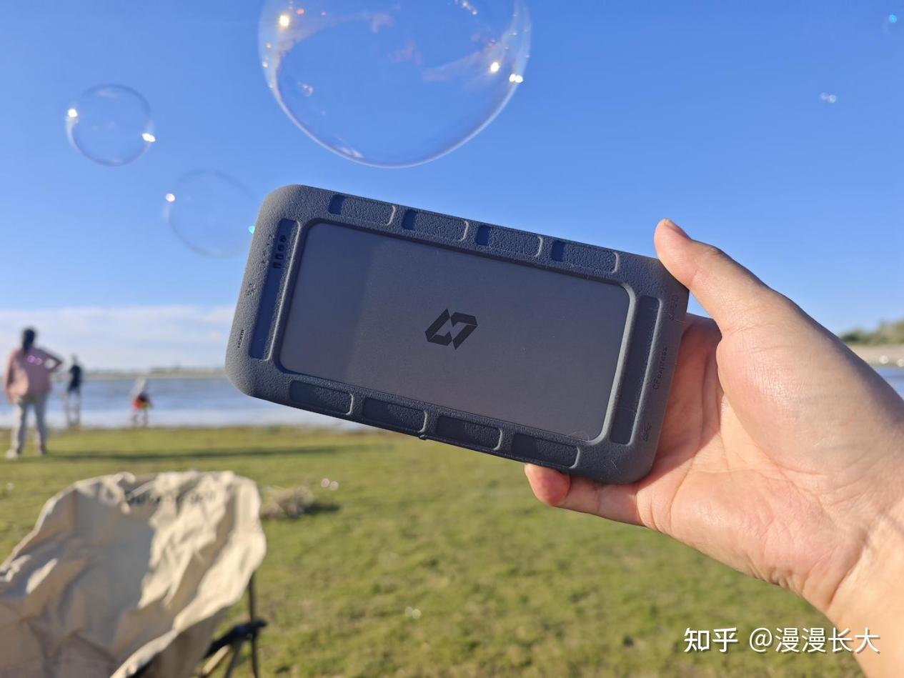 出差/户外/旅游好搭子:移动 NAS 极空间 T2S
